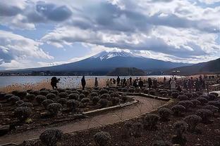 浓眉：我们需要继续像今晚这样打球 打出湖人风格的篮球